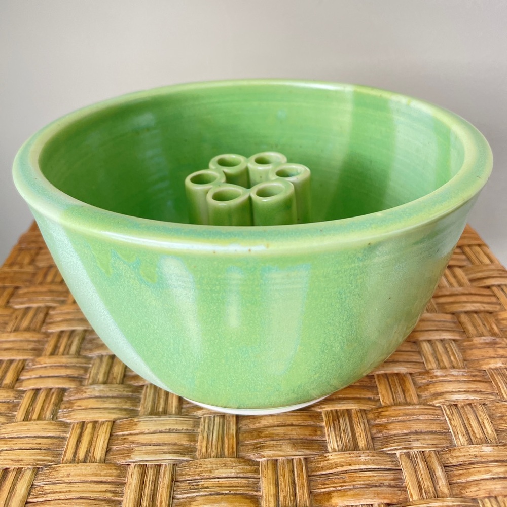 Ed and Kate Coleman Green Studio Pottery Bowl/Vase